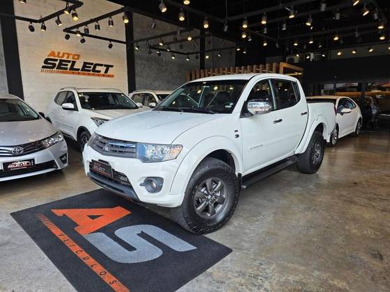 MITSUBISHI L200 TRITON 3.2 HPE 4X4 CD 16V TURBO INTERCOOLER DIESEL 4P AUTOMÁTICO